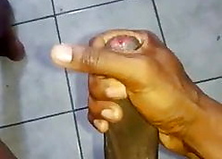 Gozando bem gostoso...